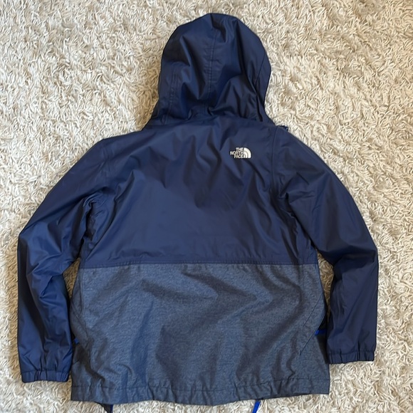 Boys North Face jacket - Picture 8 of 8